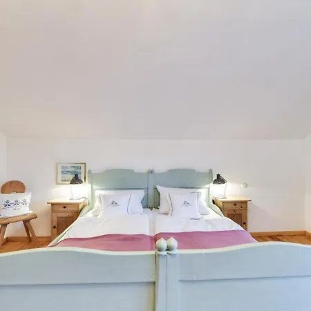 Ferienwohnung Bergfex Alte Gendarmerie * Übersee