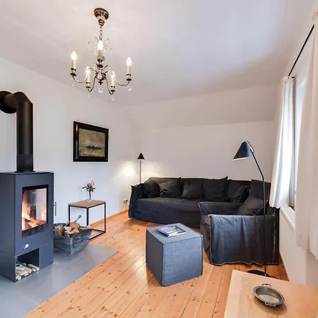 Ferienwohnung Bergfex Alte Gendarmerie Daire Übersee