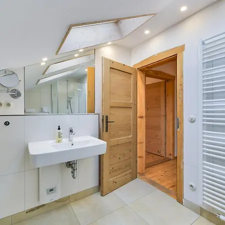 Daire Ferienwohnung Bergfex Alte Gendarmerie *